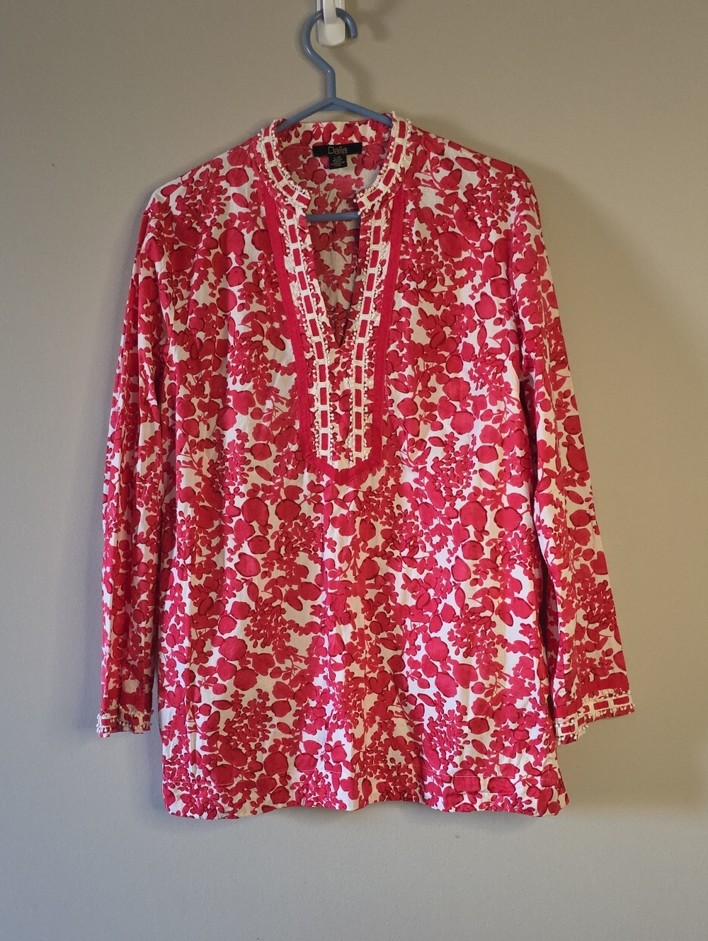 Dalia Pink & White Floral Split V-Neck Long Sleeve Top